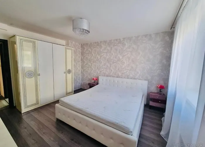 Апартаменты Center 5min From The Center *